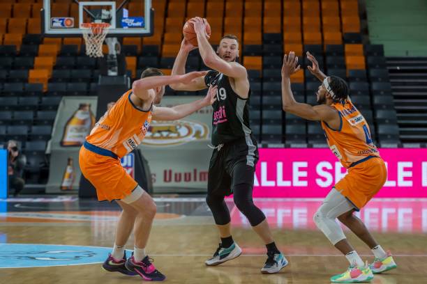 并未因犯规 并未因犯规