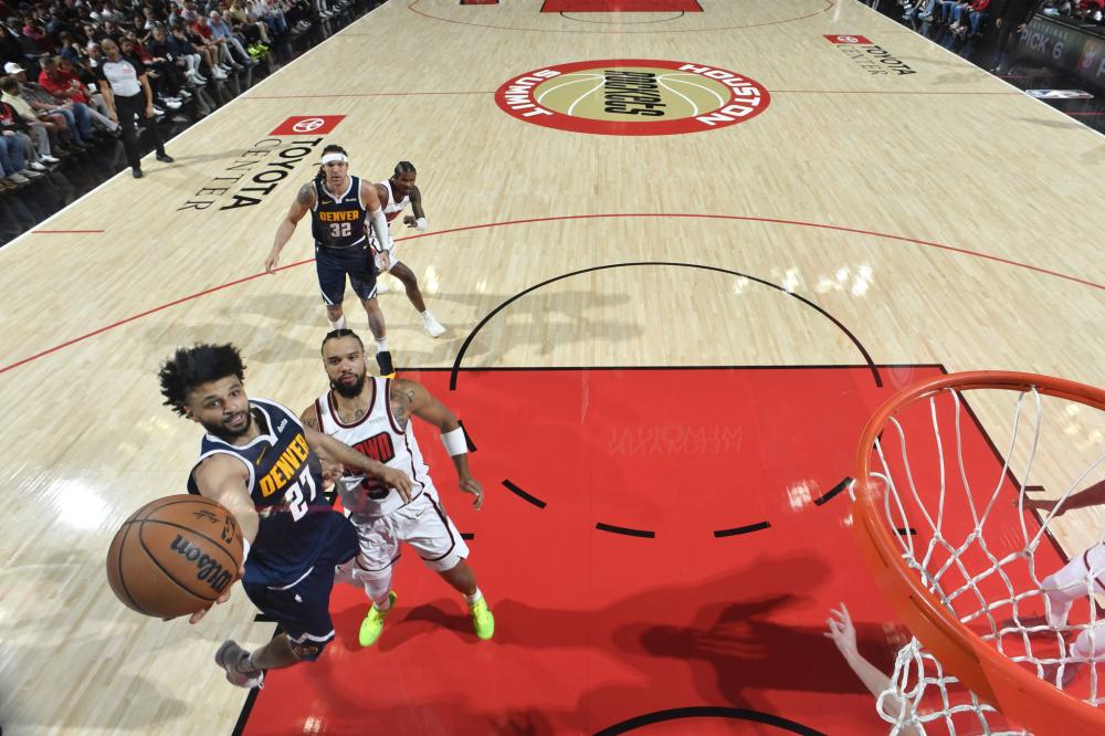 边锋的突破 边锋的突破