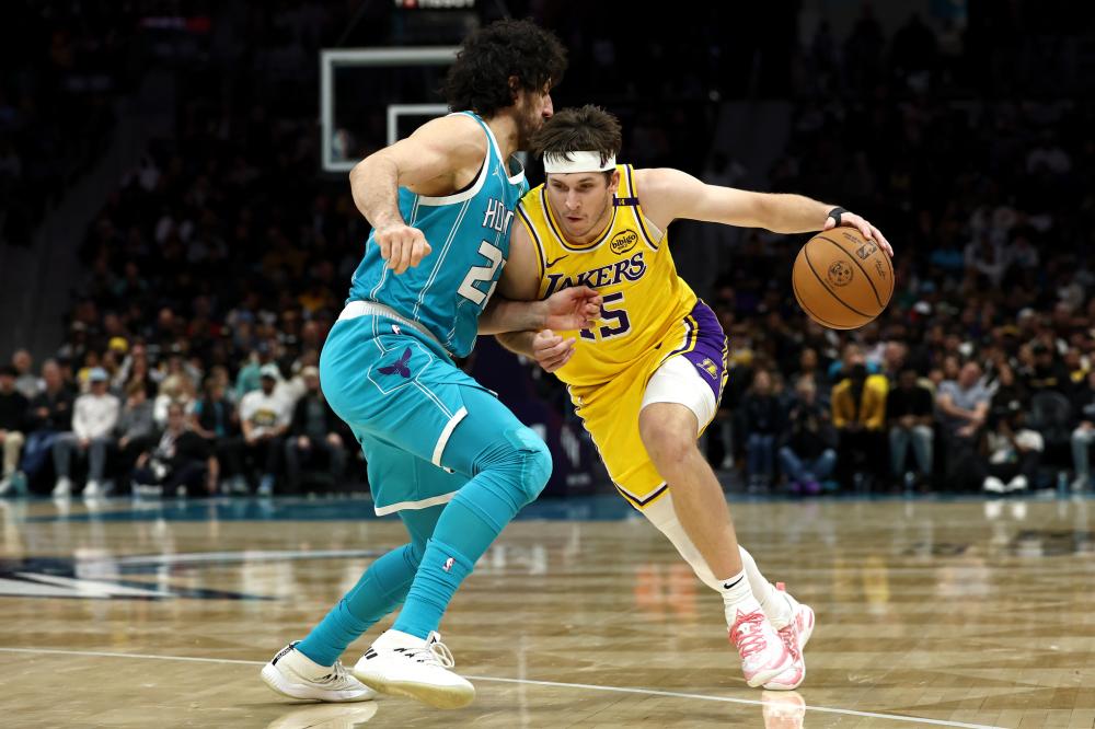 后防线明显 后防线明显